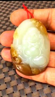 和田玉的独特魅力:探秘且末糖白玉的珍贵与艺术